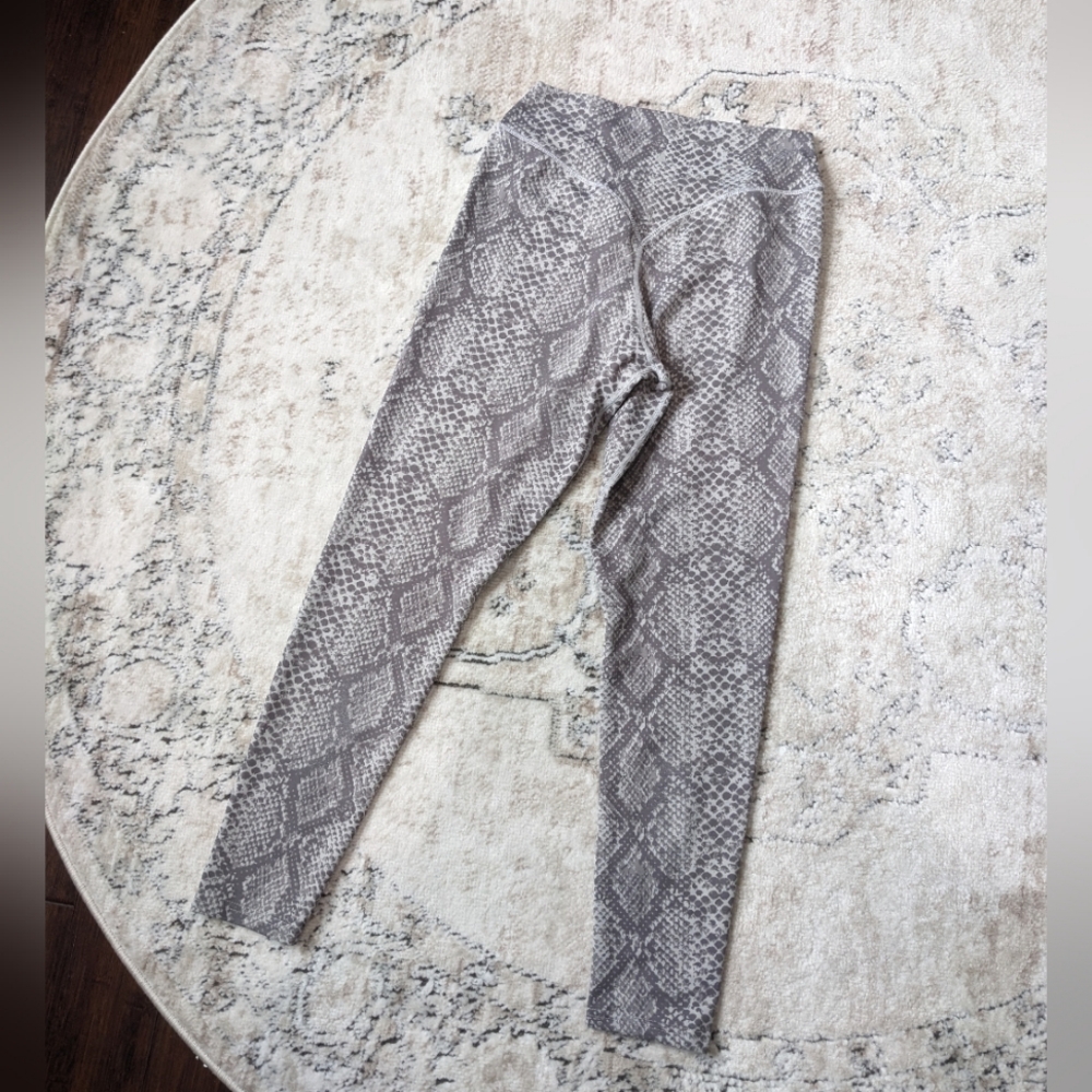 Vitality Balance Athletica snake print leggings